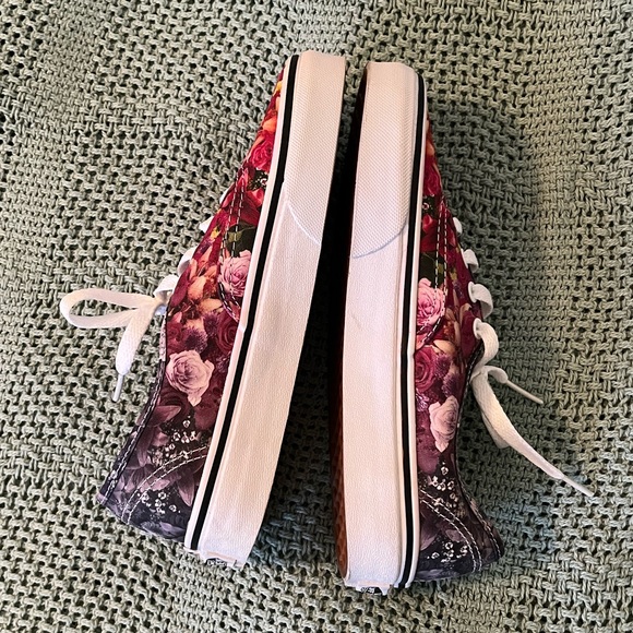 Floral Vans - Picture 4 of 6